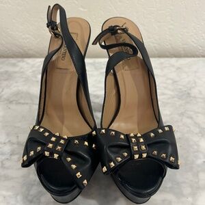 Calfskin Rockstud Bow Slingback Platform Pumps 37 Black